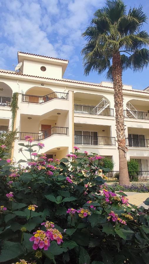 Fantastic 4 Cyprus First Line Beachfront Boghaz Екстер'єр фото